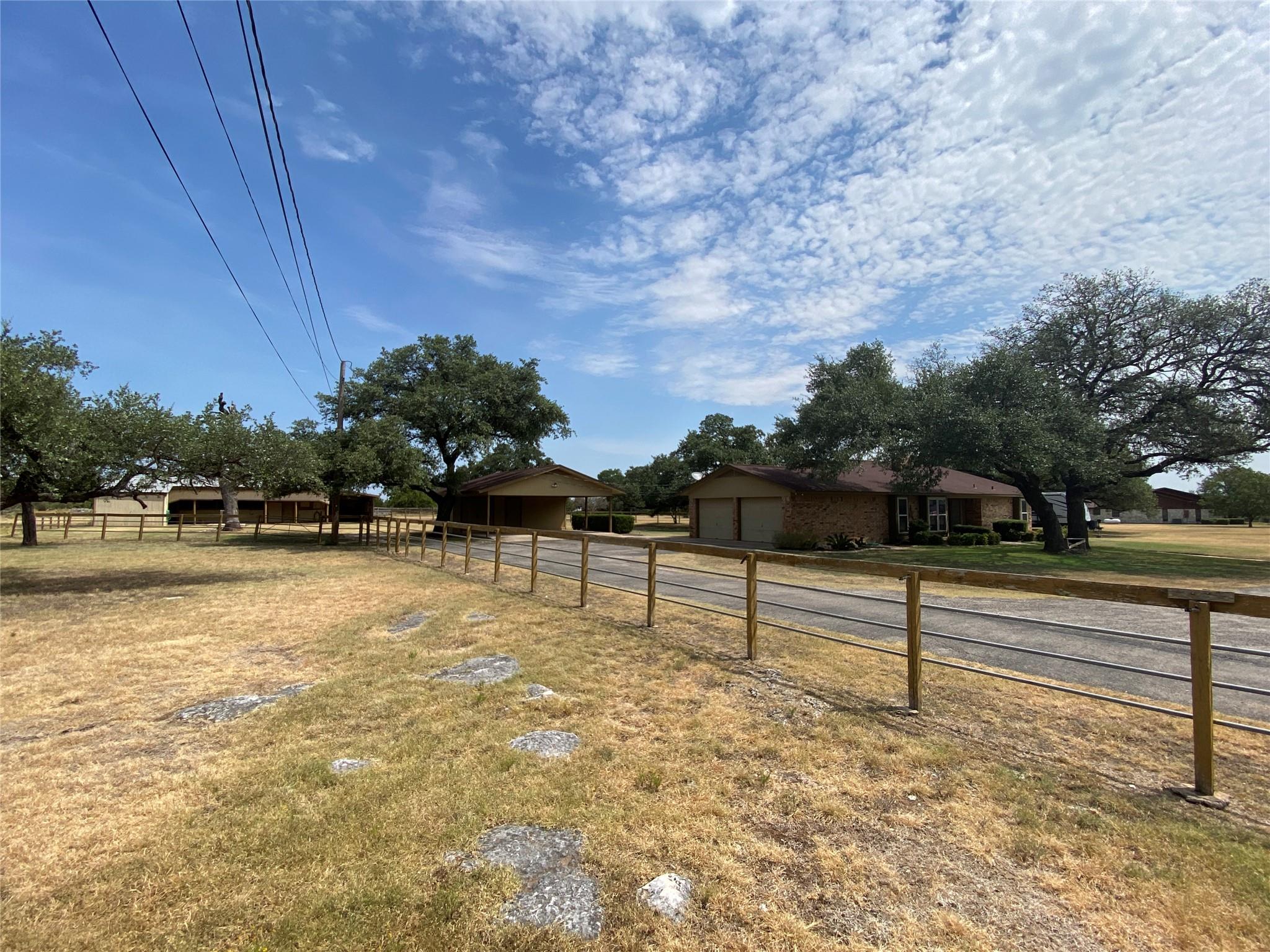 140 Oakridge RD
