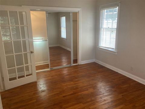 Tiny photo for 912 E 32nd St. ST E #101, Austin, TX 78705 (MLS # 5147238)