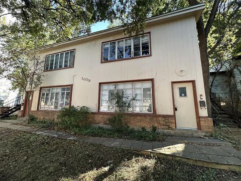 Photo of 1009 W 25th ST #C, Austin, TX 78705 (MLS # 9536228)