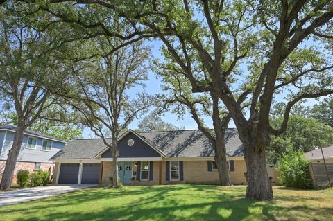 Tiny photo for 5605 Exeter DR, Austin, TX 78723 (MLS # 3779125)
