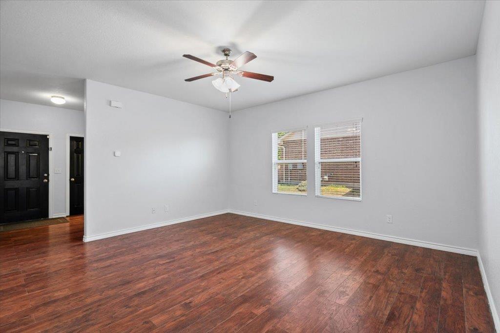 312 Waterloo DR