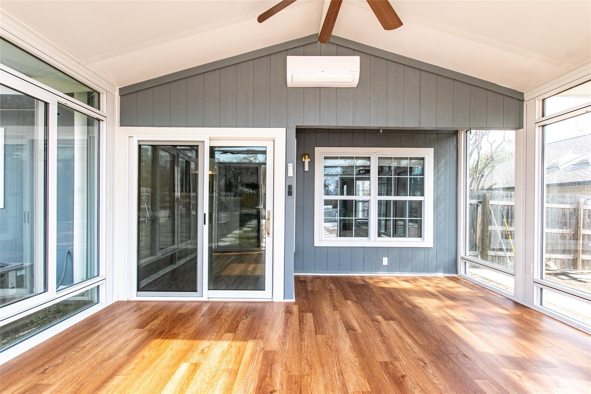 Austin, Texas 78728, United States, 3 Bedrooms Bedrooms, ,2 BathroomsBathrooms,Residential,Pending,45387