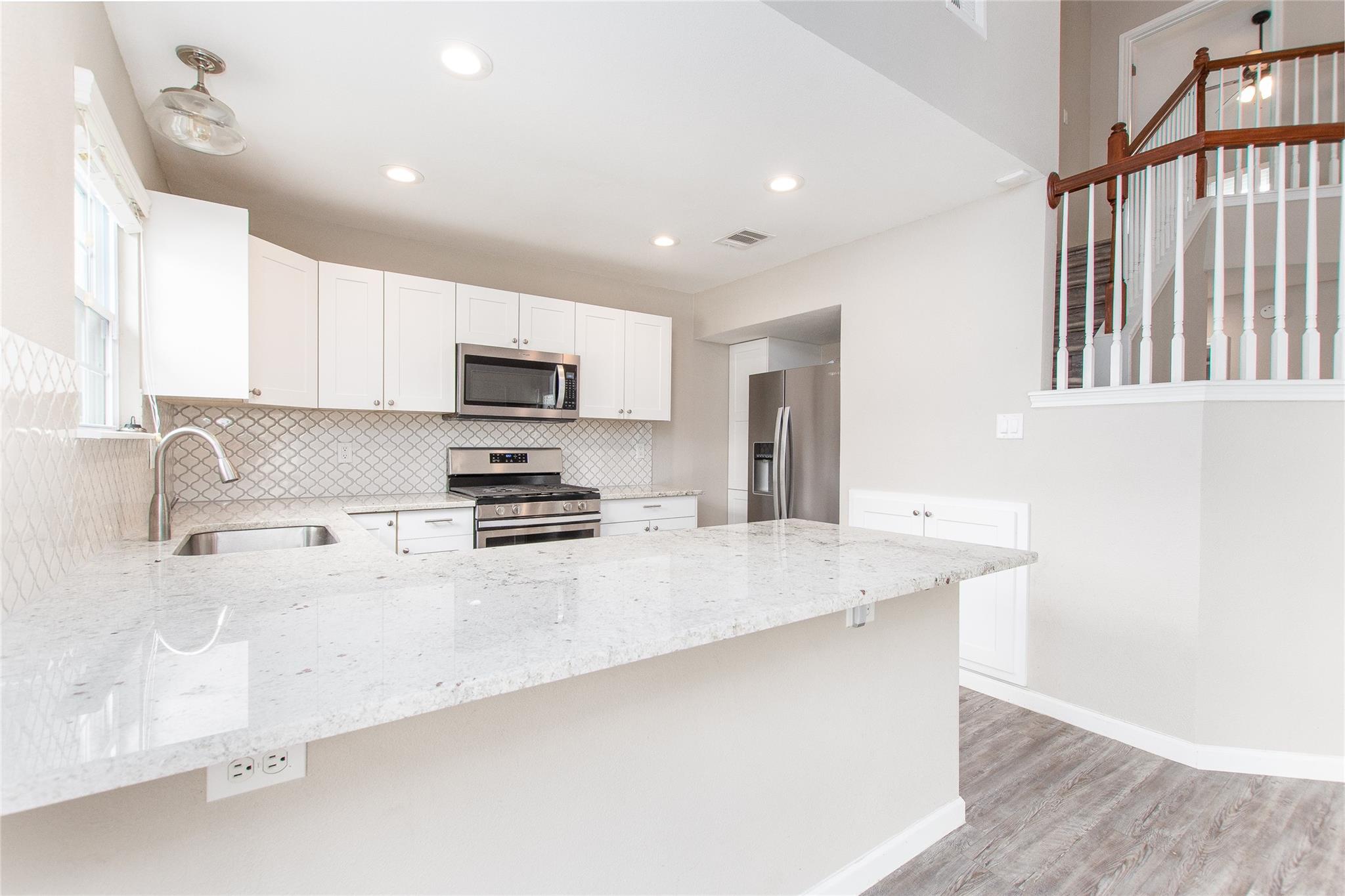 Austin, Texas 78728, United States, 3 Bedrooms Bedrooms, ,2 BathroomsBathrooms,Residential,Pending,45387