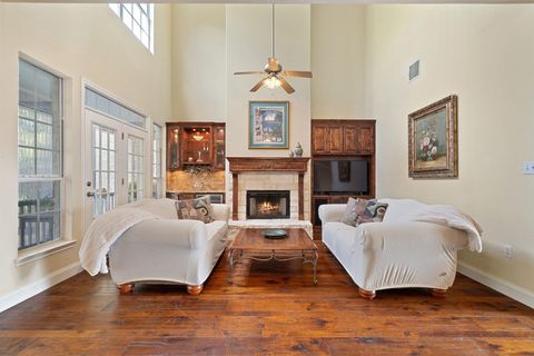 Tiny photo for 19045 Venture DR, Point Venture, TX 78645 (MLS # 9678585)