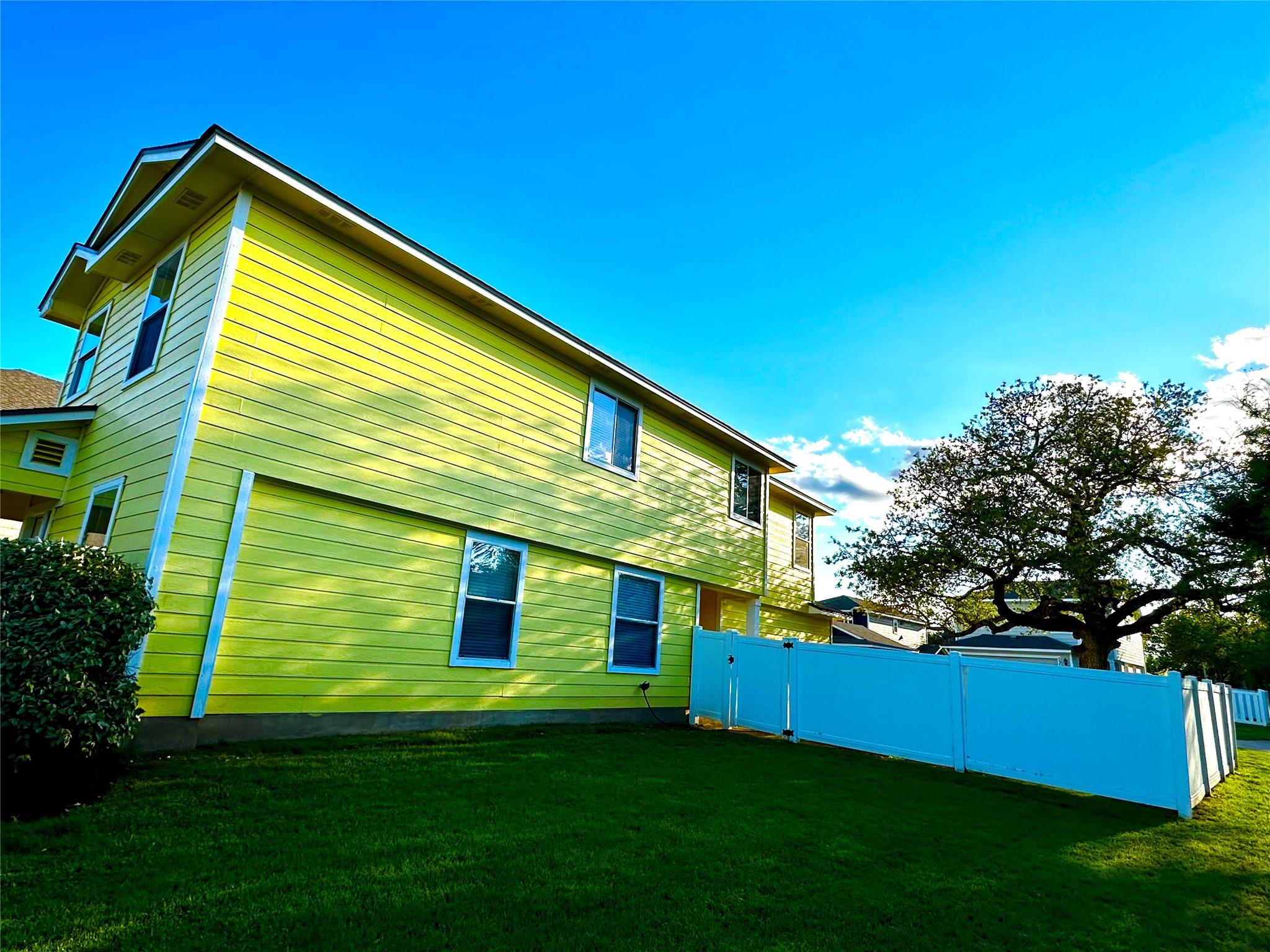 1400 Colorado Bend DR