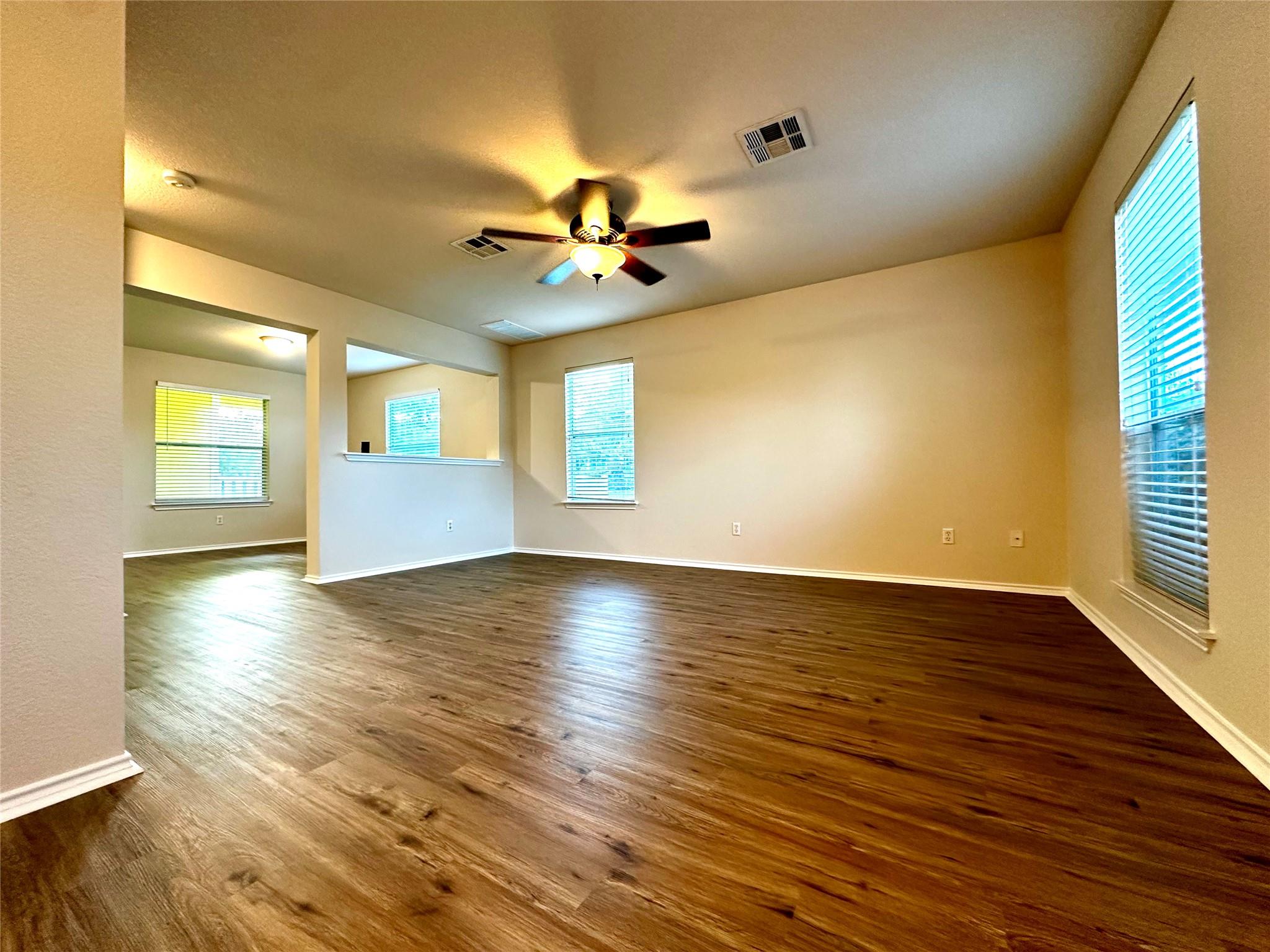 1400 Colorado Bend DR