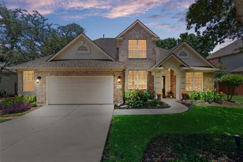 Photo of 2605 Shire Ridge DR, Austin, TX 78732 (MLS # 9239034)