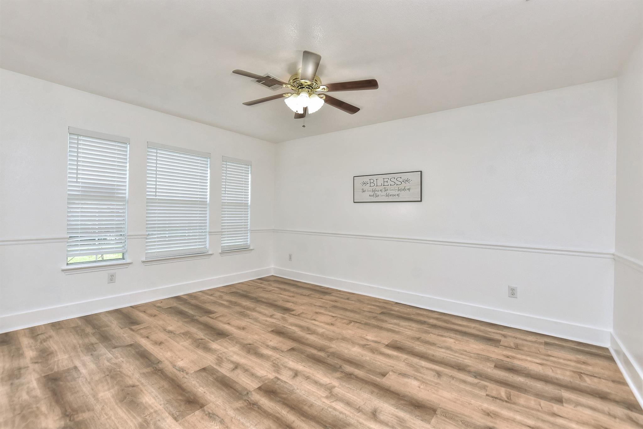 1401 Balsam WAY