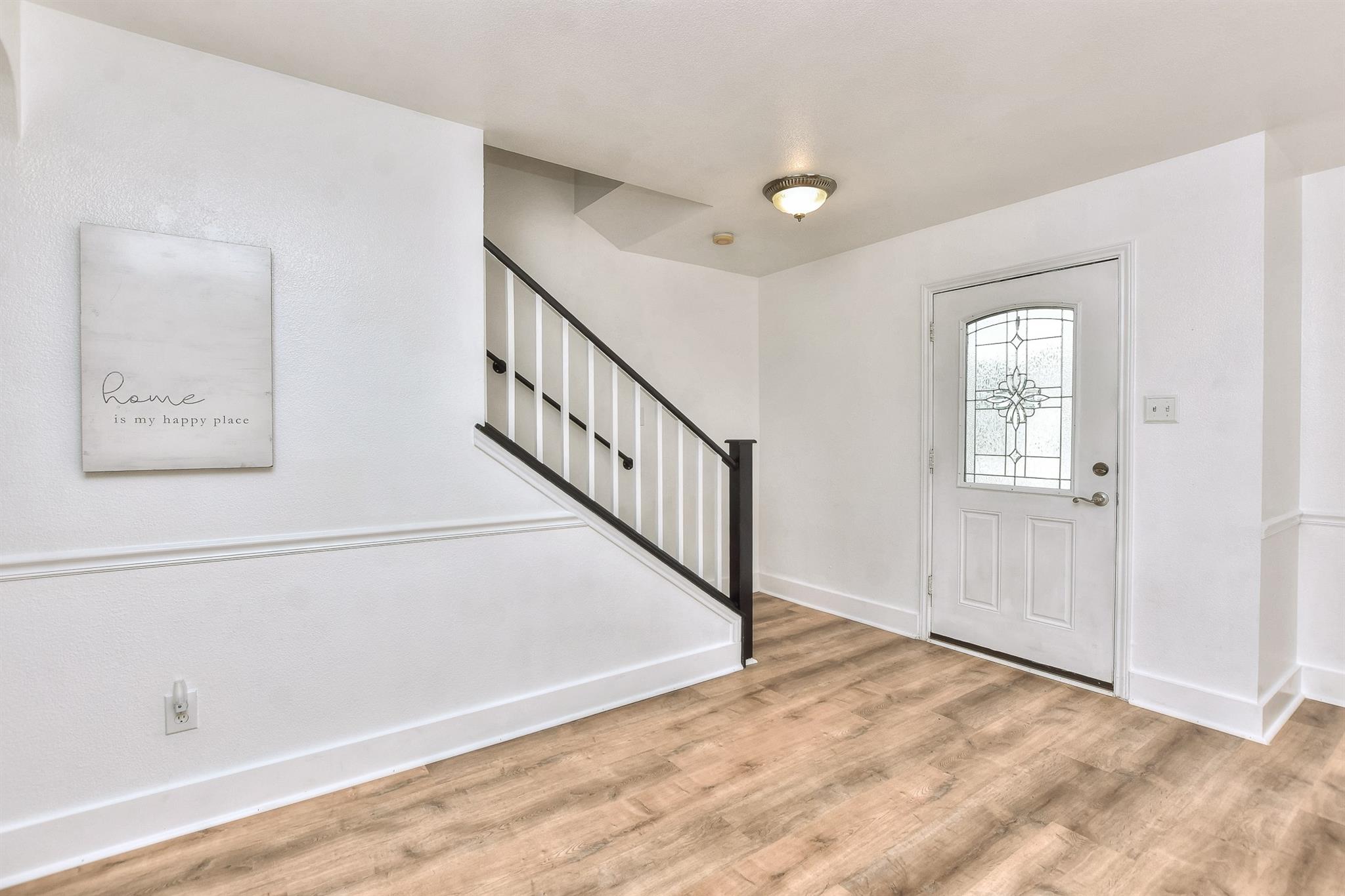 1401 Balsam WAY
