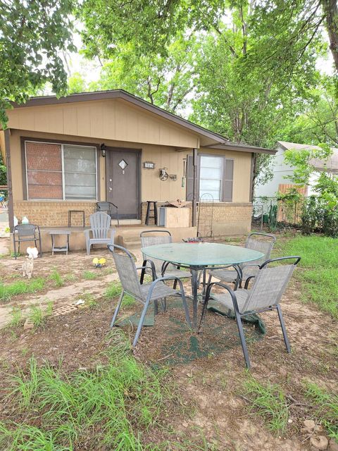Photo of 714 S C M Allen PKWY, San Marcos, TX 78666 (MLS # 6068975)