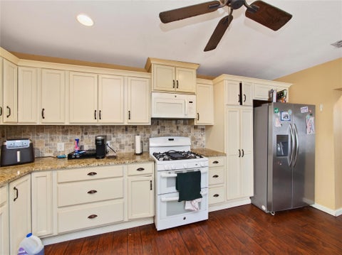 Tiny photo for 8203 Longview RD, Austin, TX 78745 (MLS # 8988354)