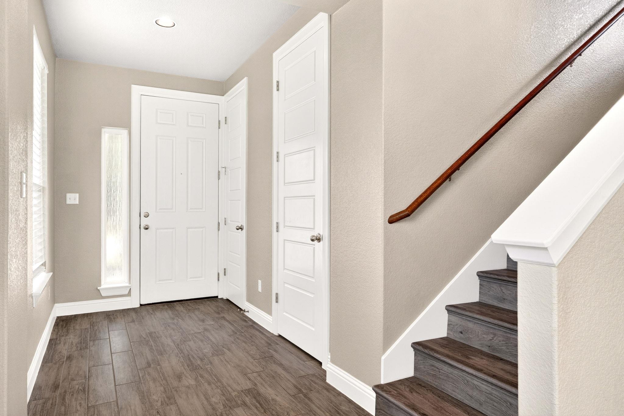 205 Oakstone DR