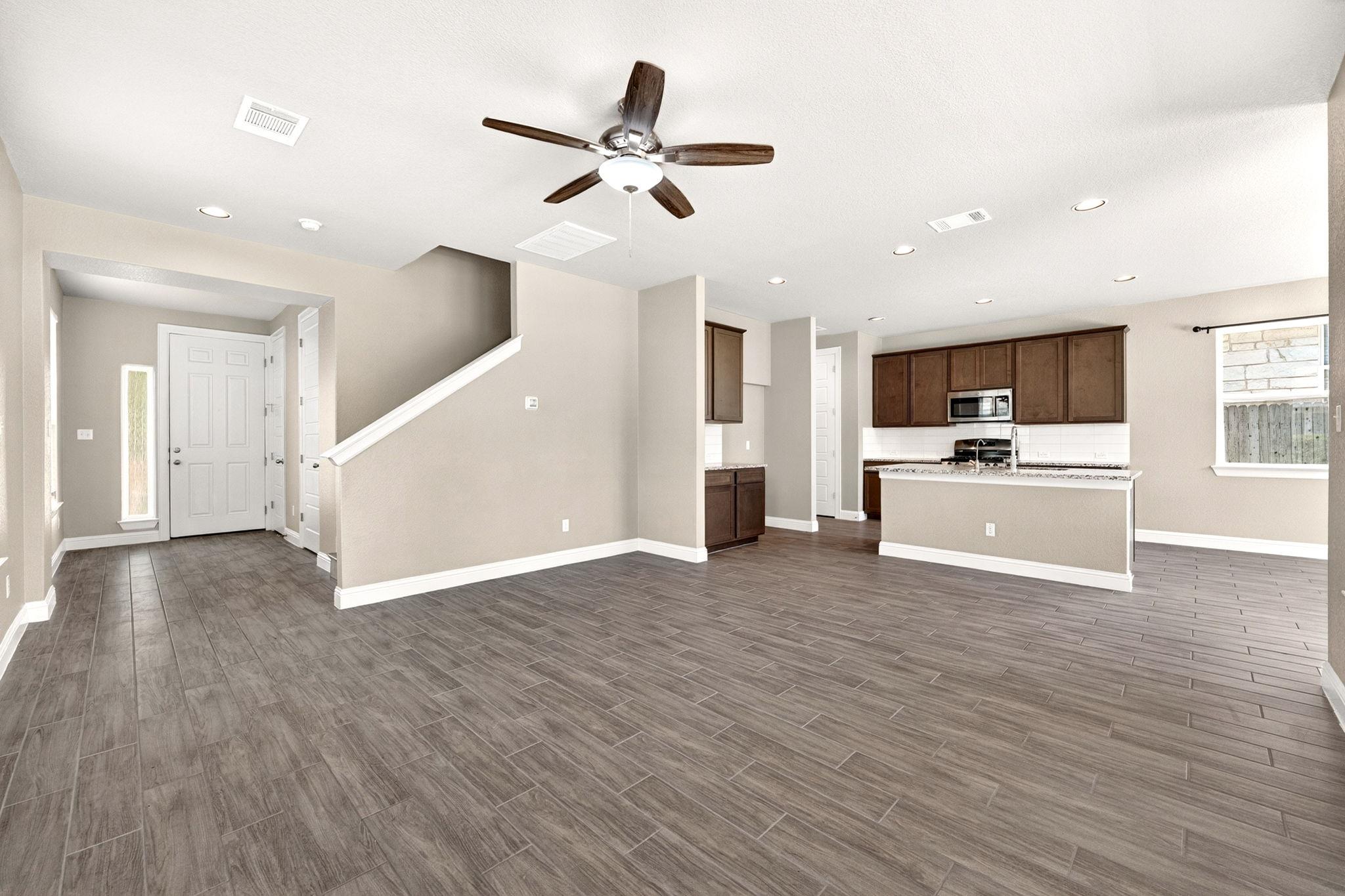 205 Oakstone DR