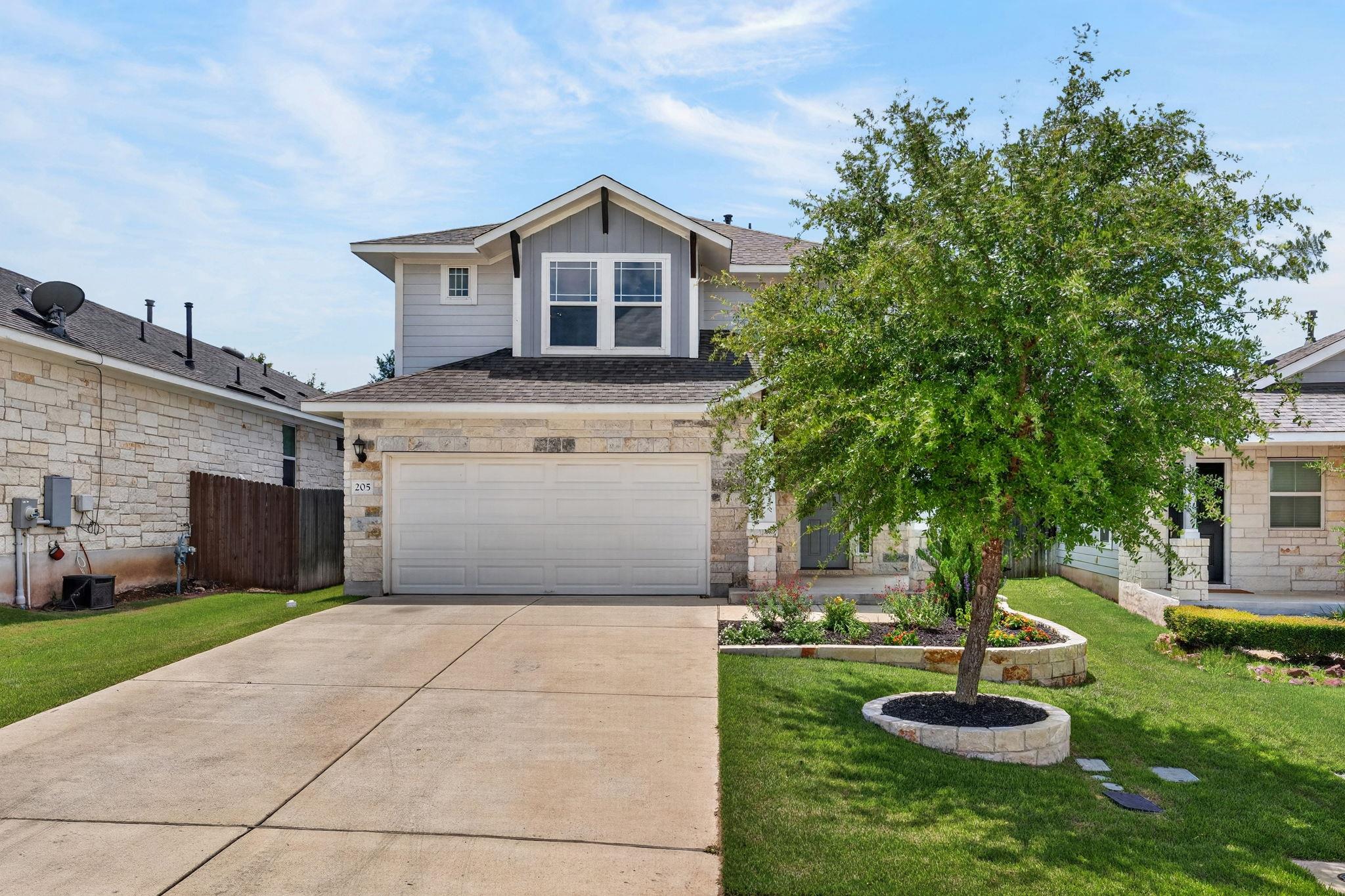 205 Oakstone DR