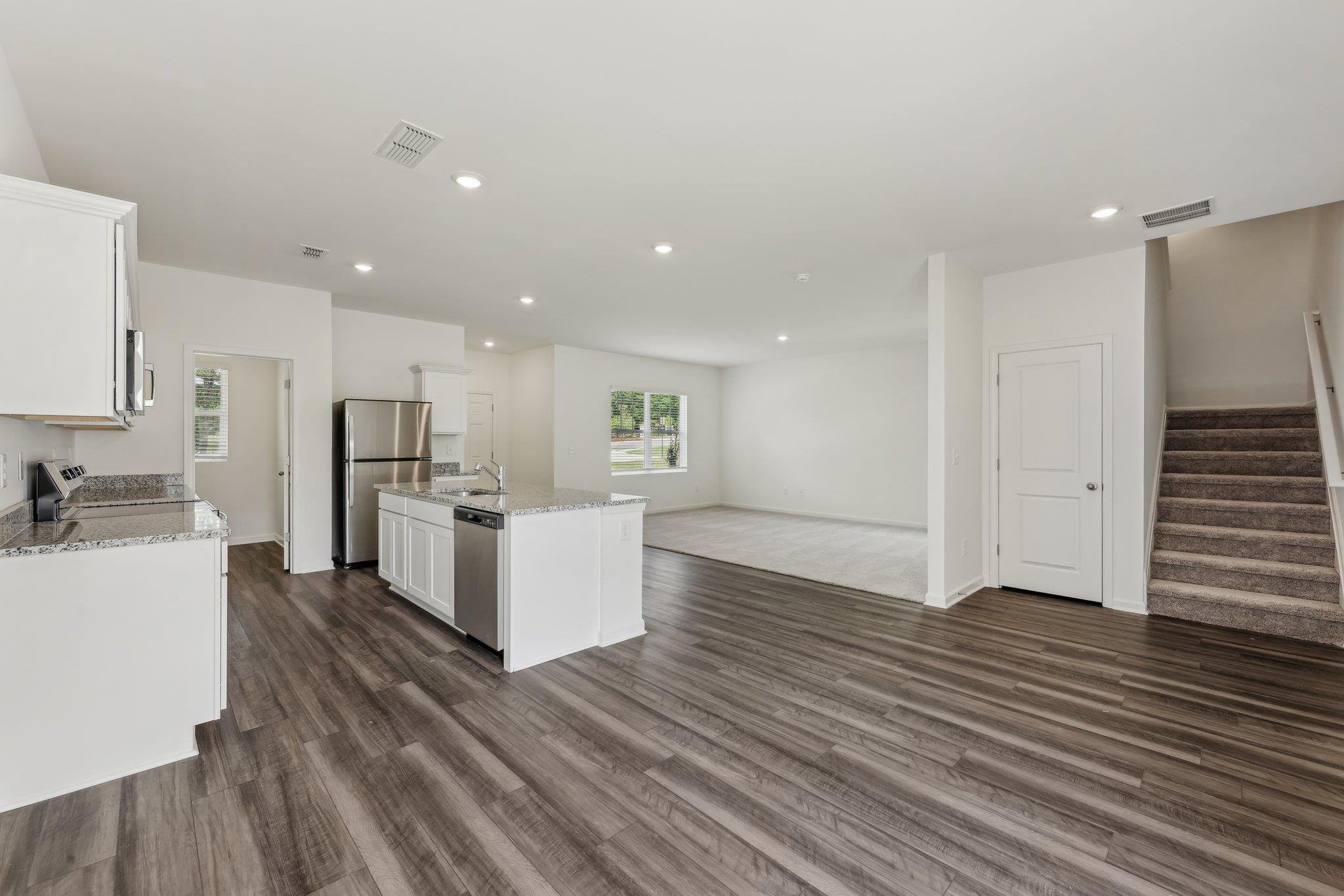 112 Mullen WAY