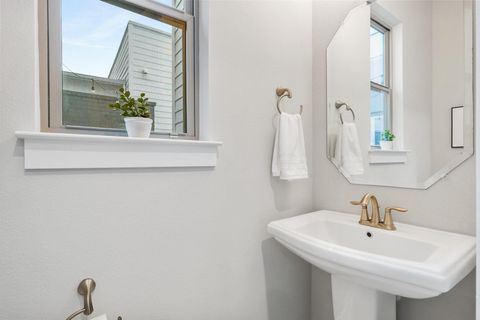 Tiny photo for 4529 Berkman DR, Austin, TX 78723 (MLS # 5466685)