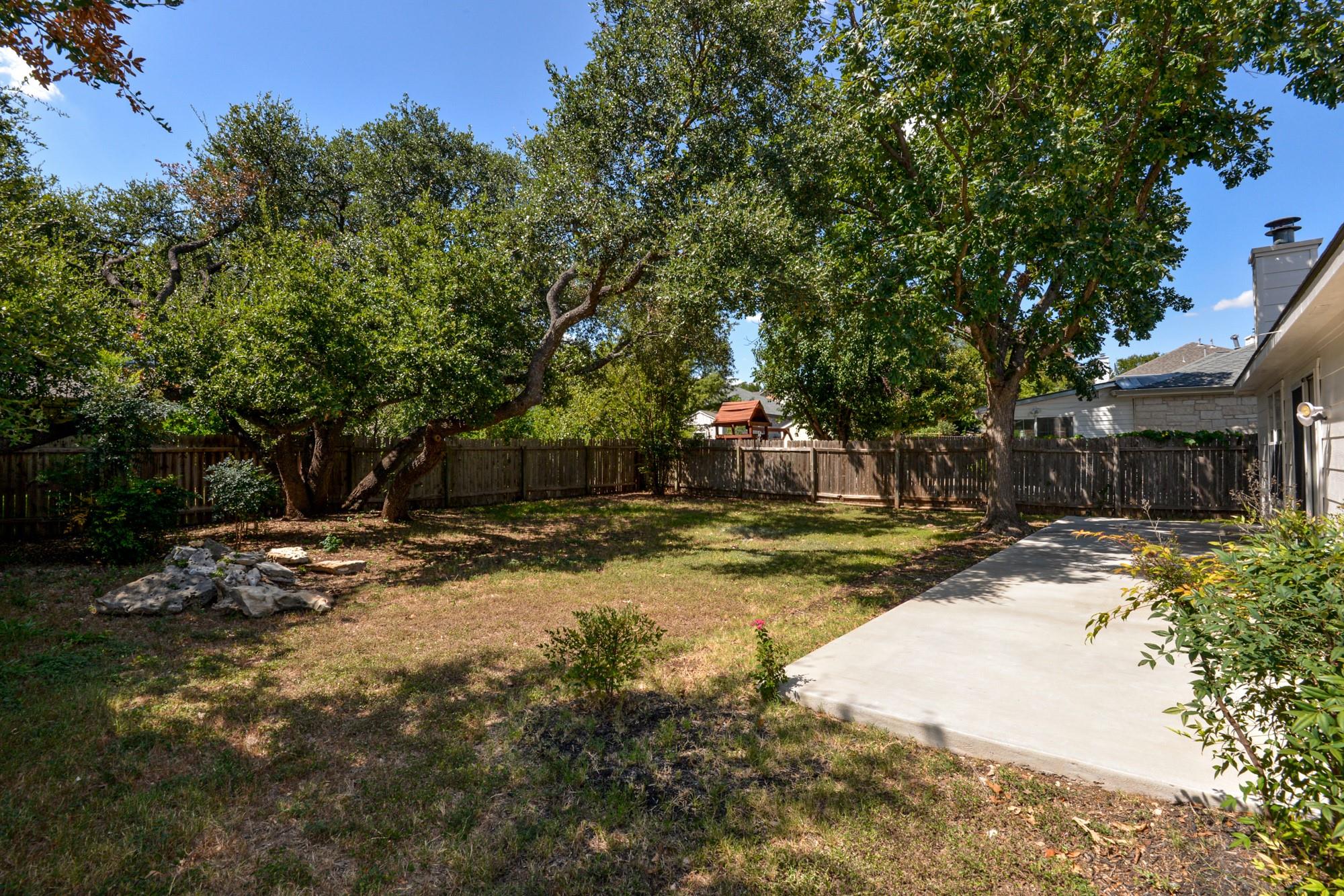 2109 Kimra LN