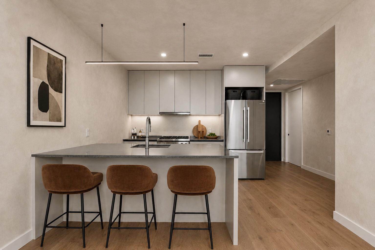 610 Davis ST 2110