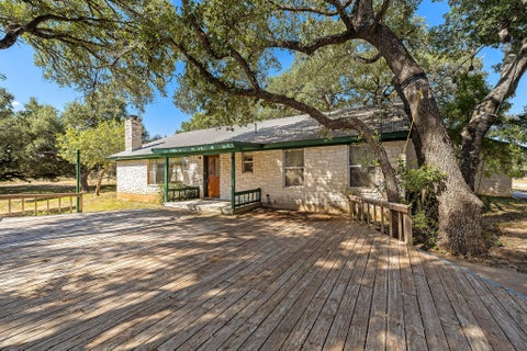 Photo of 305 Hidden Oaks LN, Liberty Hill, TX 78642 (MLS # 9876056)