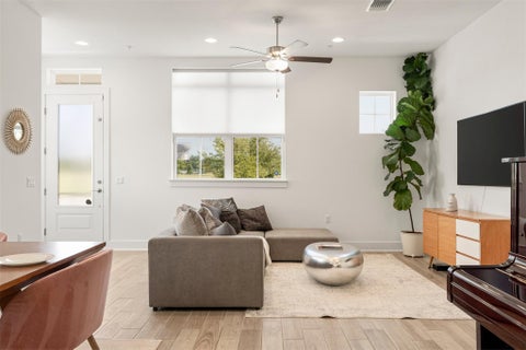 Tiny photo for 3401 Zach Scott ST, Austin, TX 78723 (MLS # 5550571)