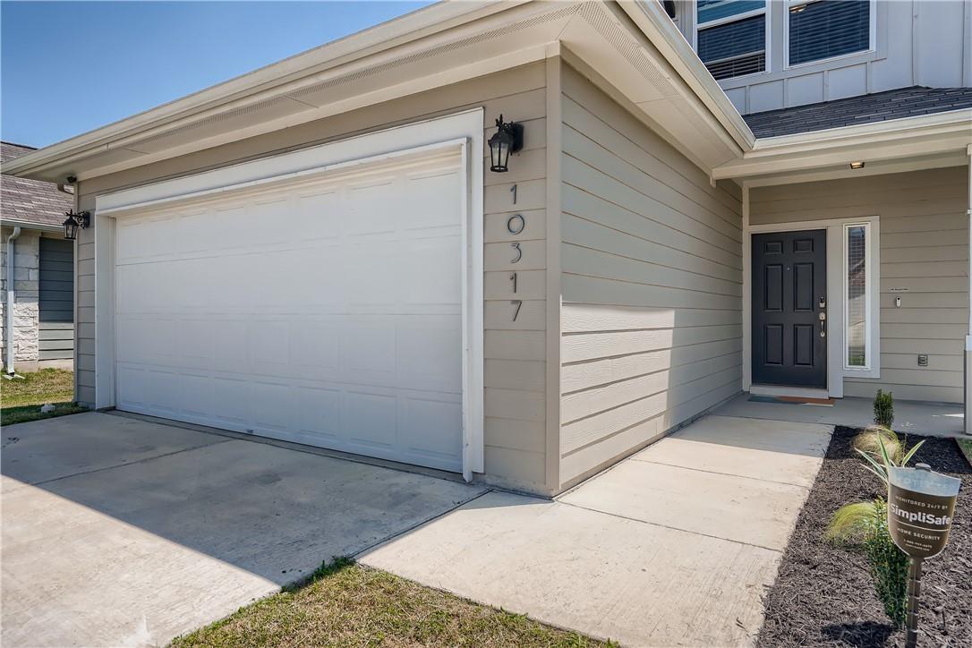 10317 Laurie LN