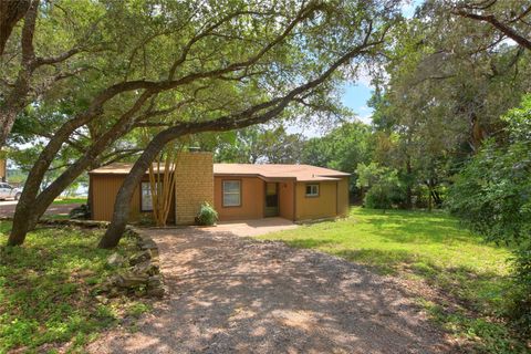 Photo of 16013 Edwards DR, Austin, TX 78734 (MLS # 4843228)
