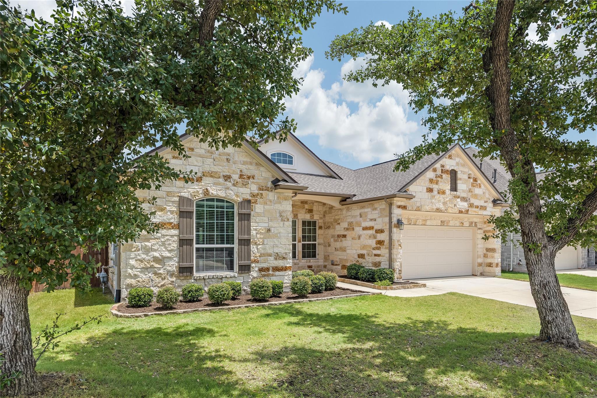 4011 Logan Ridge DR