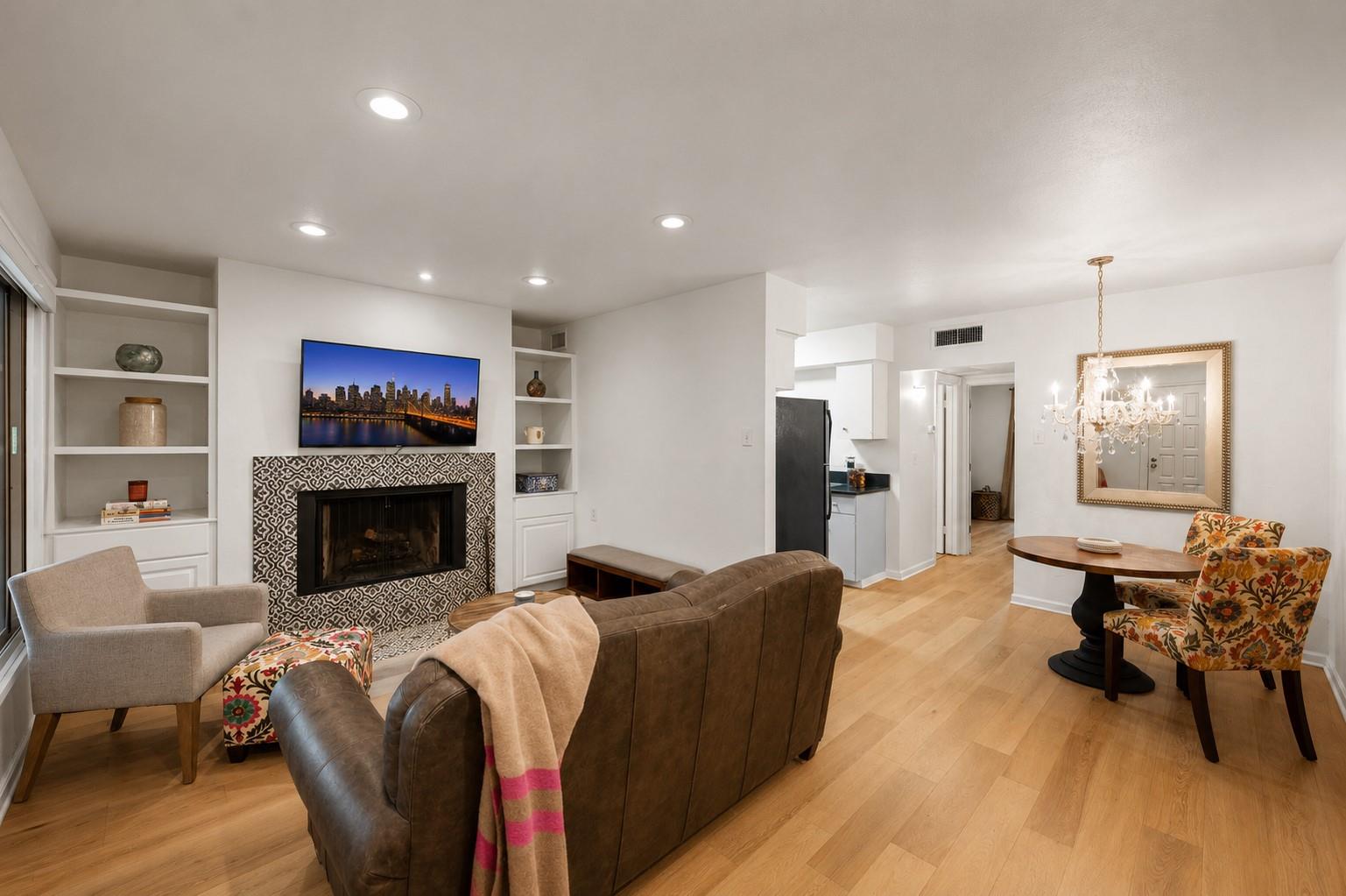 505 W 7th ST 113
