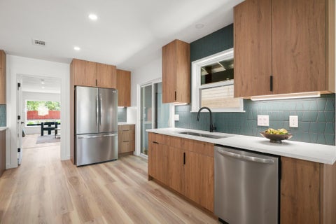 Tiny photo for 7000 Shadywood DR, Austin, TX 78745 (MLS # 7040037)