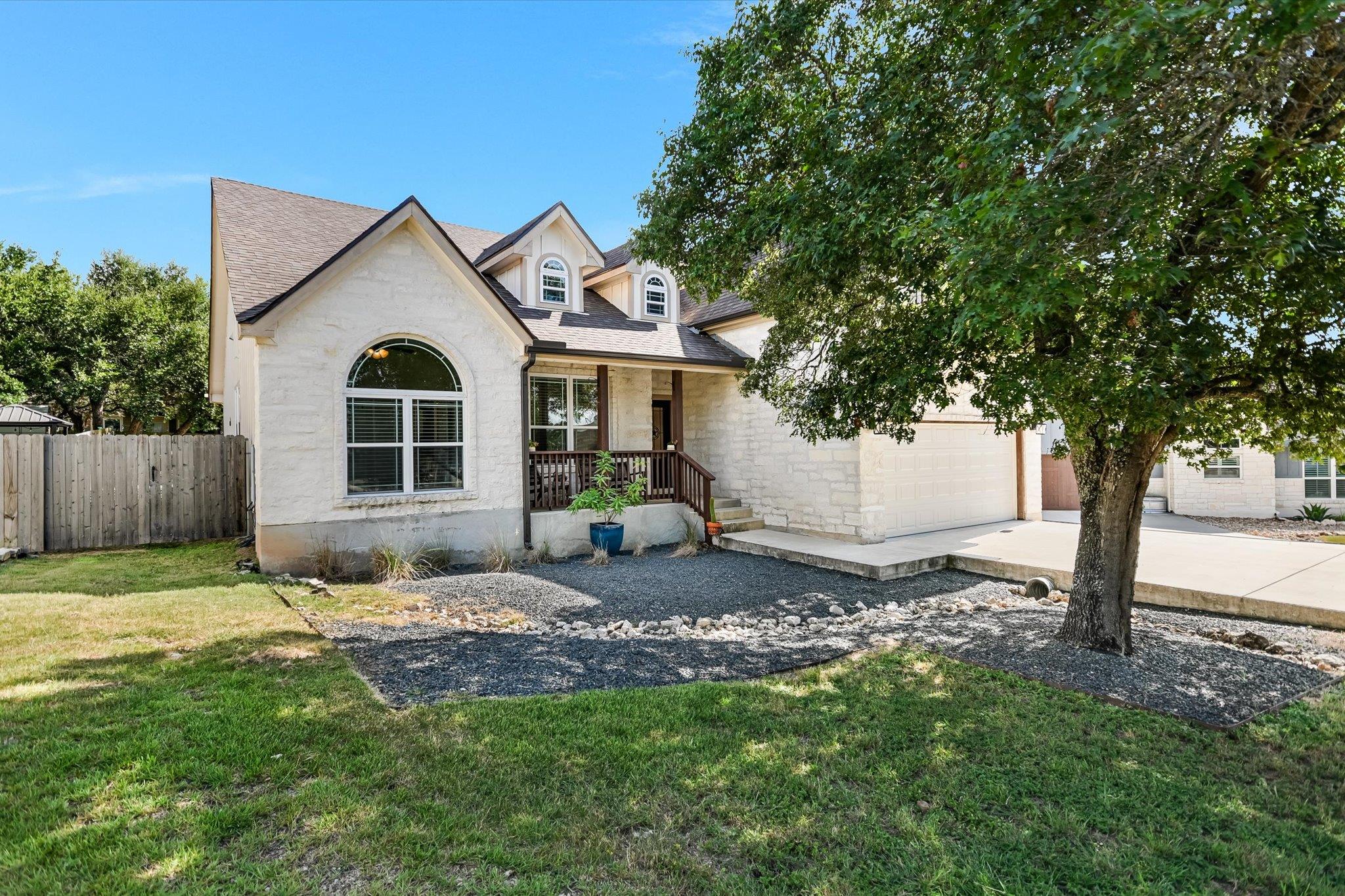 7 Redwood CIR
