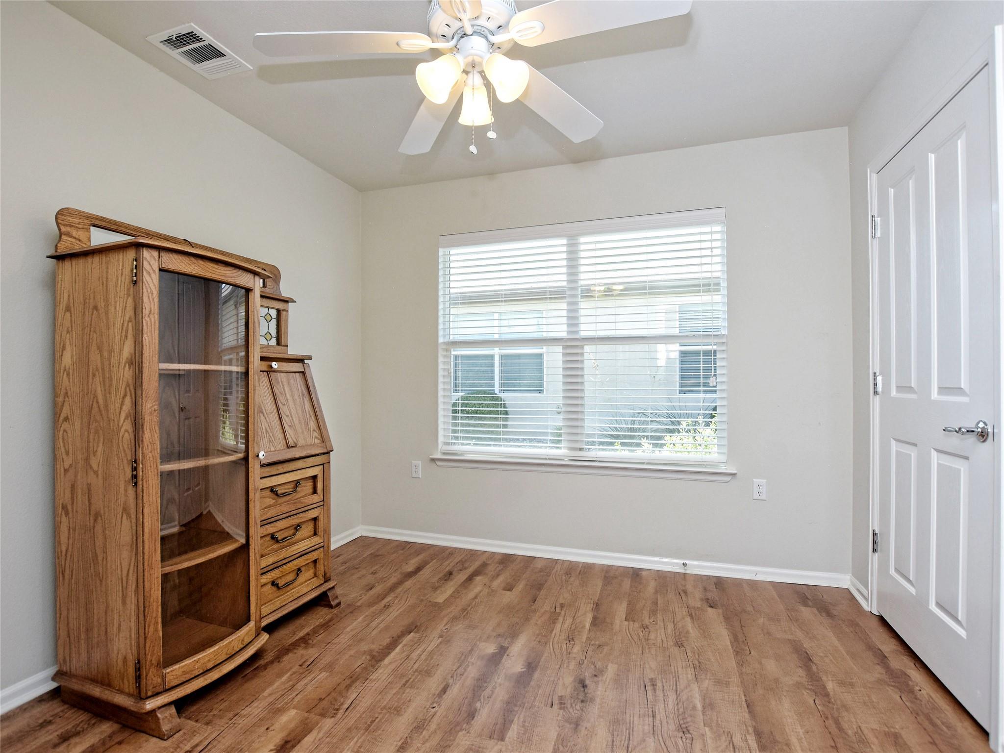 522 Salt Creek LN
