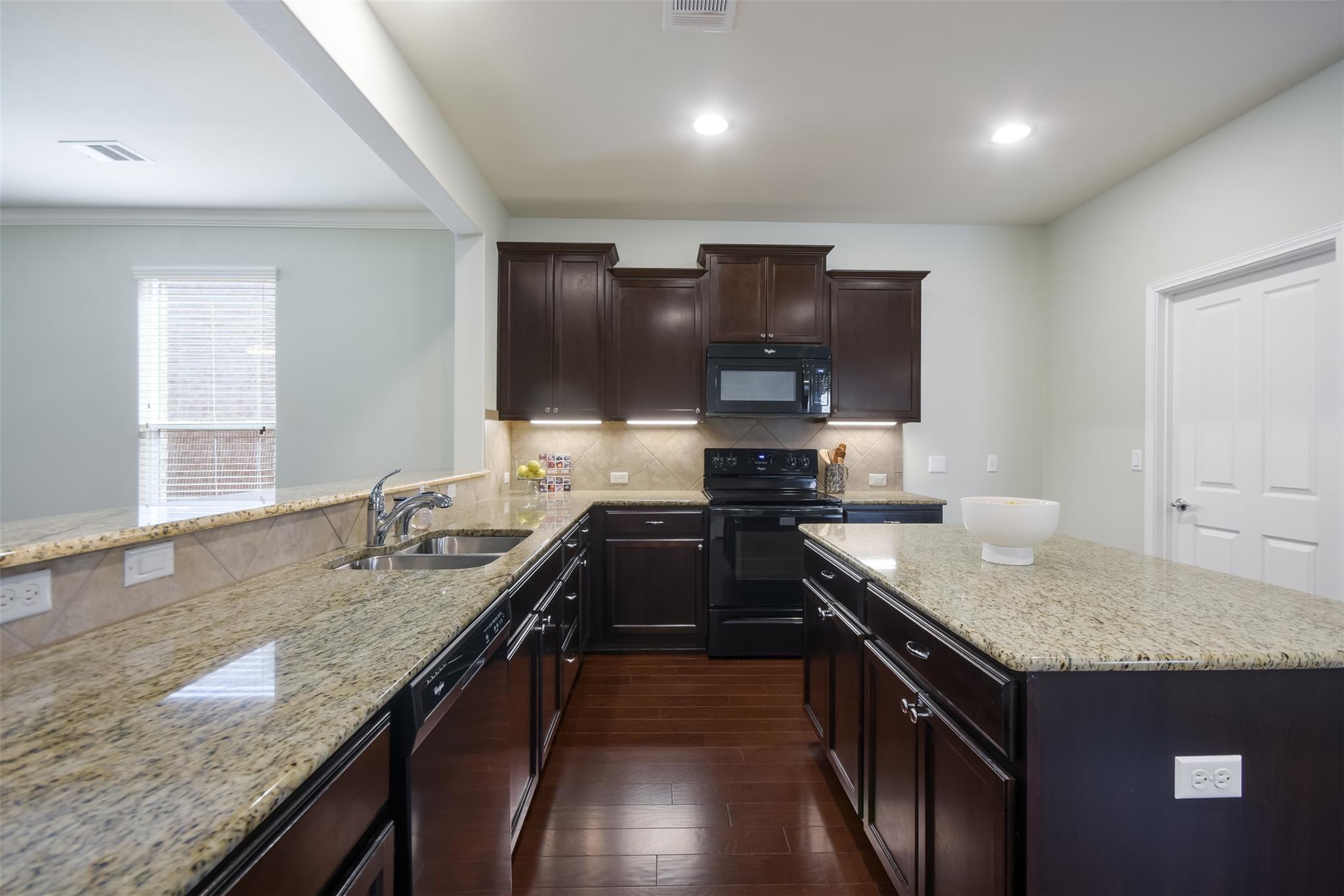 111 Bear Creek LN