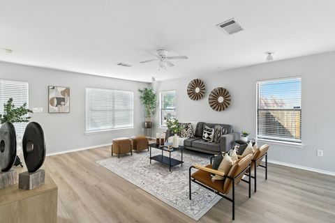 2202 Pena Blanca DR Cedar Park TX 78613