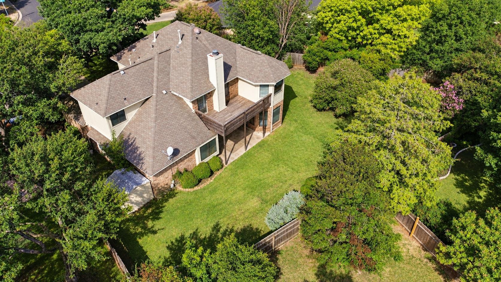 1221 Thistle TRL