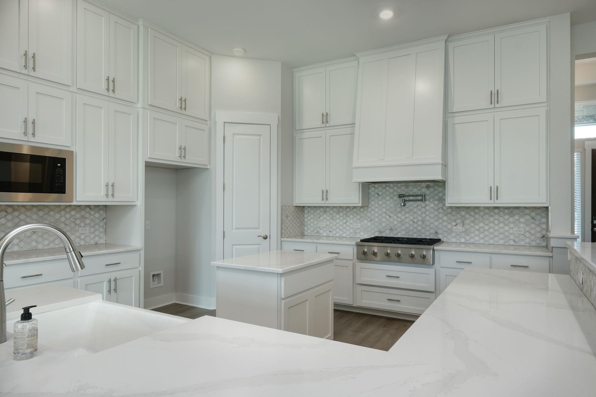 1204 Painted Horse DR