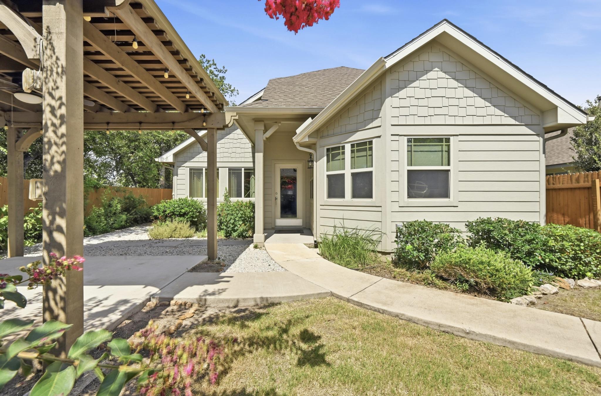 503 Stonewood LN