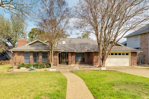 Photo of 7102 Anaqua DR, Austin, TX 78750 (MLS # 7160313)