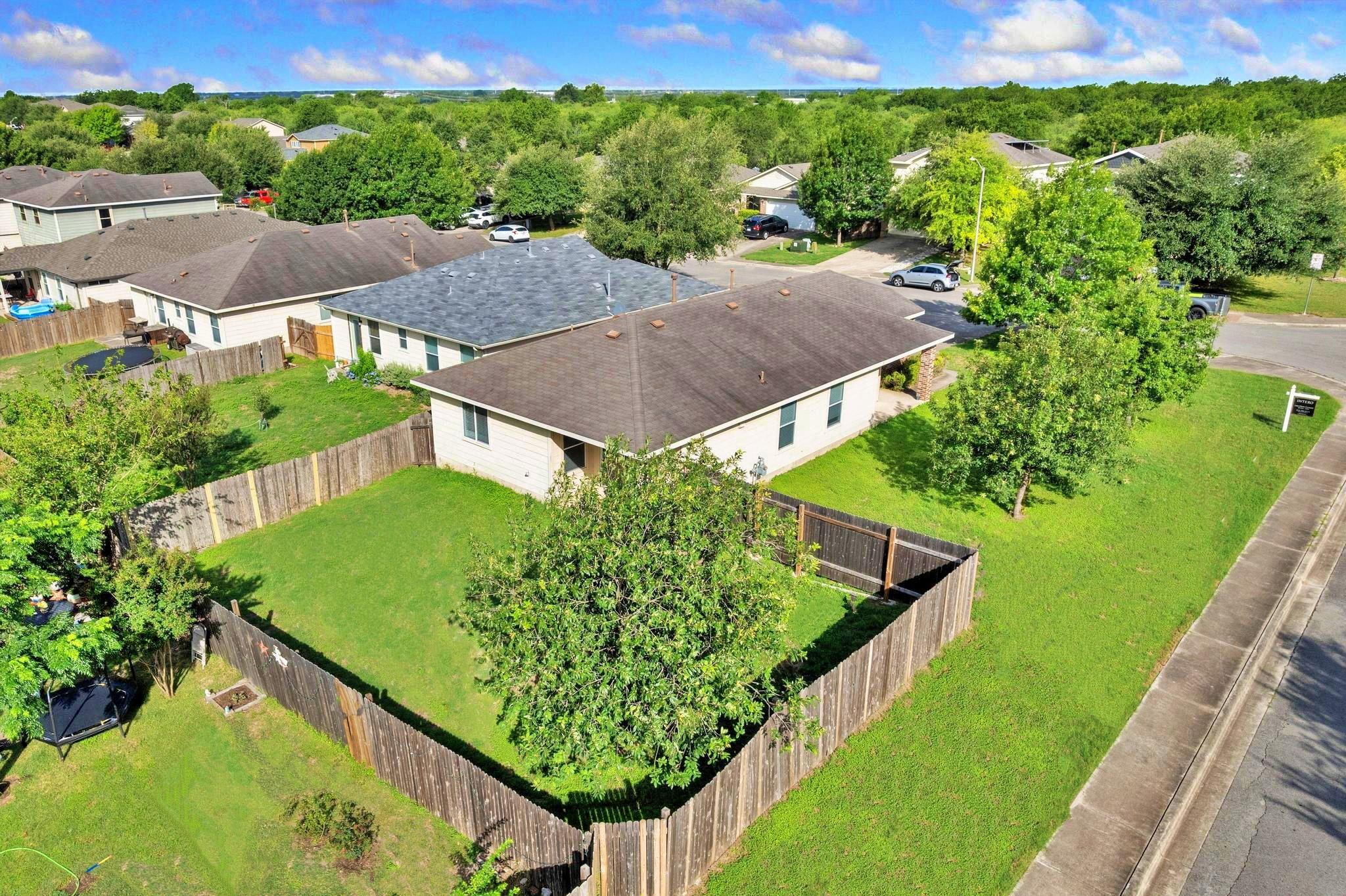 109 Onyx Lake DR