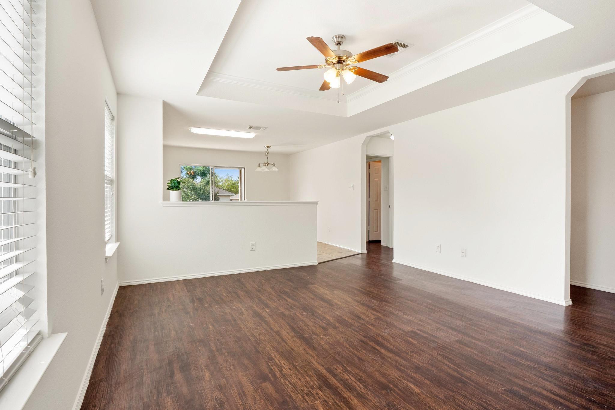 109 Onyx Lake DR