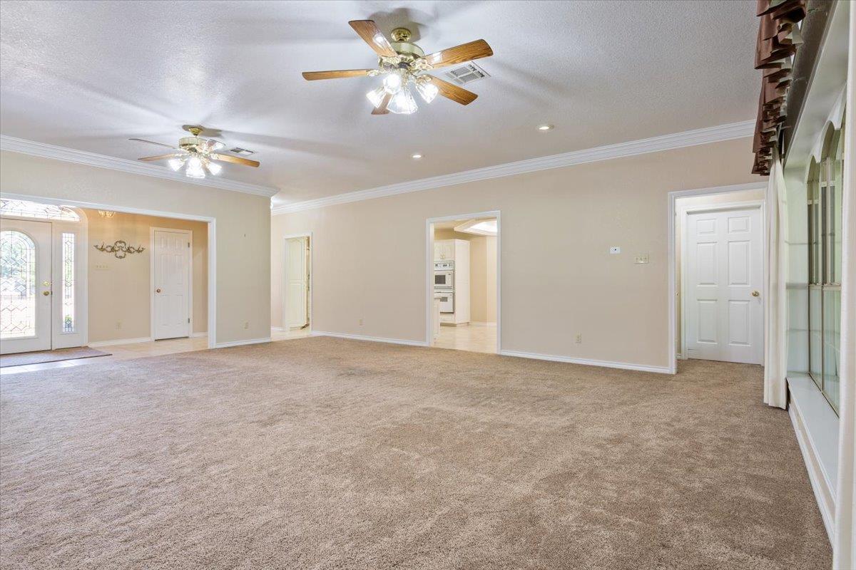 1204 Fairway CIR