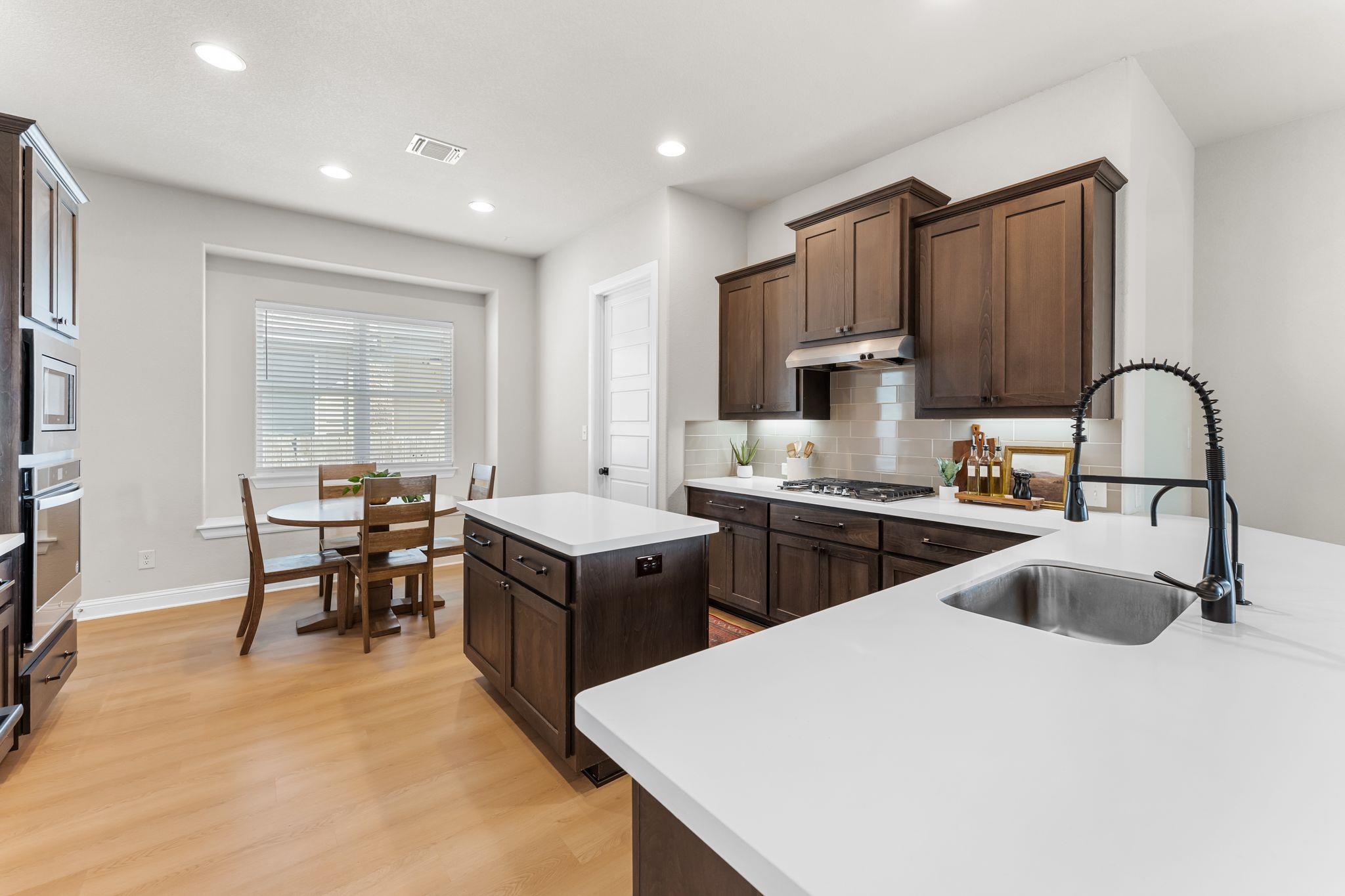 6809 Catania LOOP