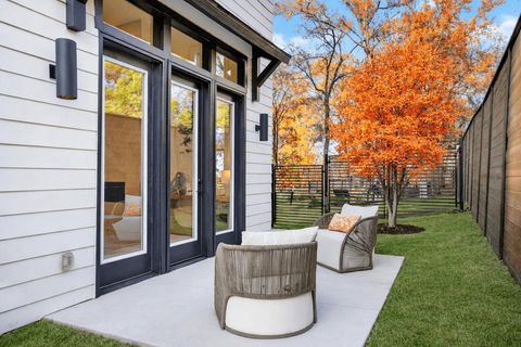 Tiny photo for 2707 Salek VW, Austin, TX 78741 (MLS # 9132900)
