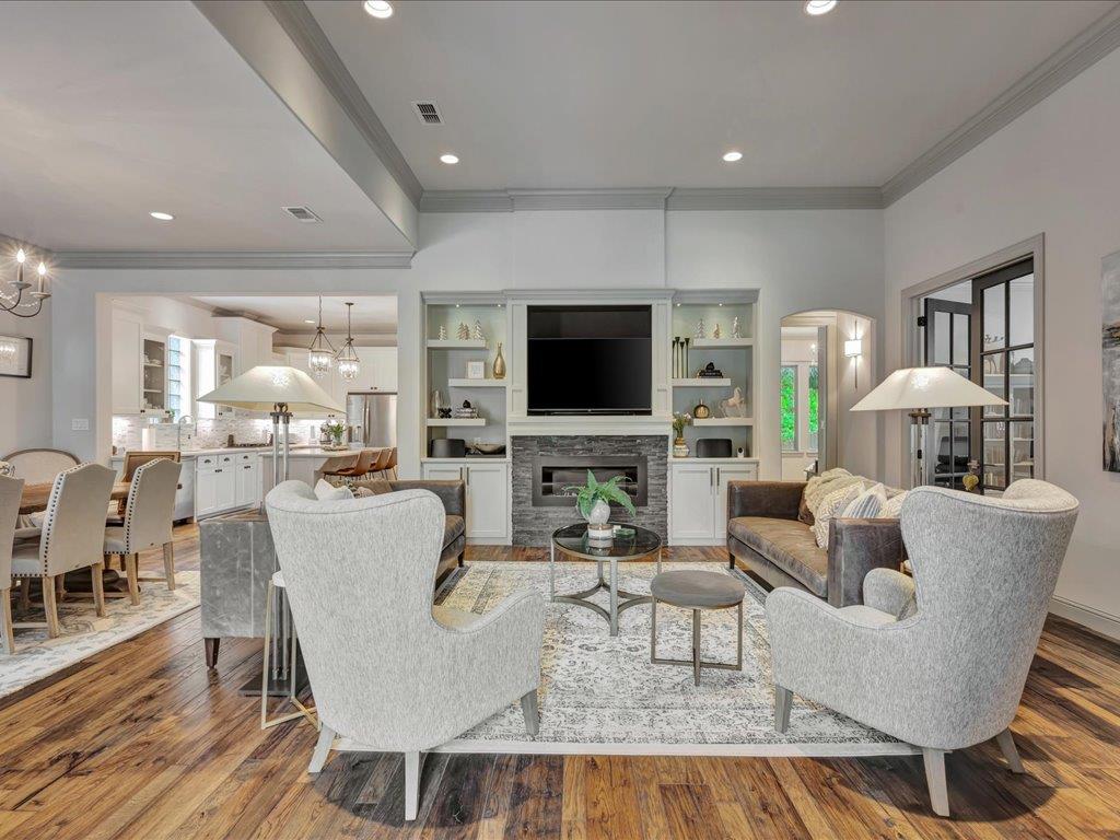3425 Summer Hill CIR
