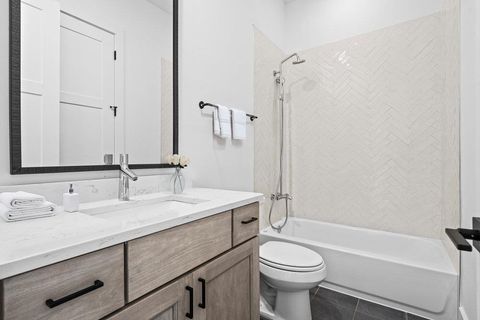 Tiny photo for 1719 Spyglass DR #16, Austin, TX 78746 (MLS # 6938278)