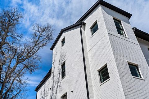 Tiny photo for 1719 Spyglass DR #16, Austin, TX 78746 (MLS # 6938278)