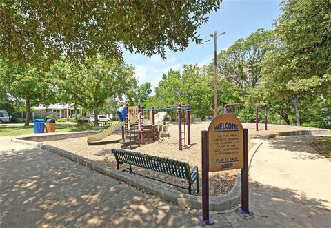 Tiny photo for 1169 Curve ST, Austin, TX 78702 (MLS # 2565823)