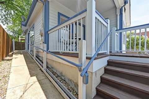 Tiny photo for 1169 Curve ST, Austin, TX 78702 (MLS # 2565823)