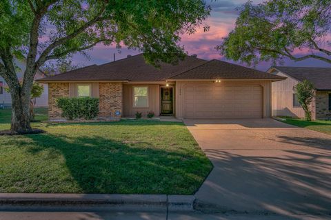 Tiny photo for 1006 Cresswell DR, Pflugerville, TX 78660 (MLS # 2208891)