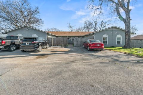 Photo of 410 Old Thorndale Rd Unit D RD, Taylor, TX 76574 (MLS # 8732584)