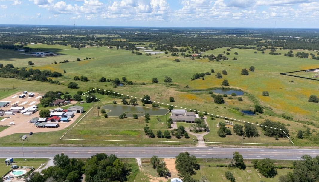Photo 1 of 40 — 3345 E Austin ST, Giddings, TX 78942